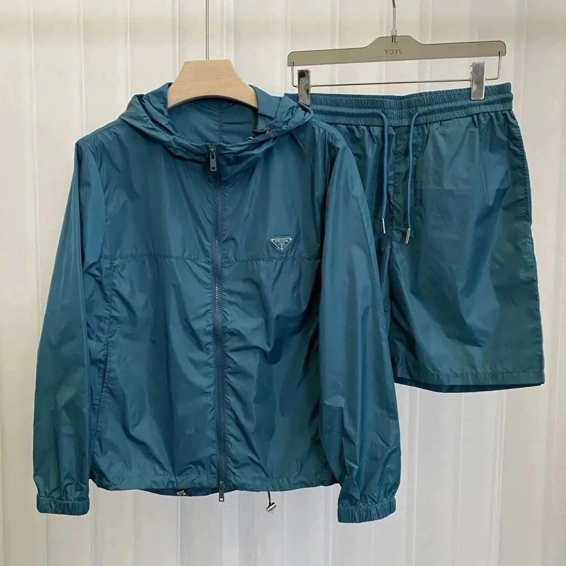 18- Pre sale for 10 days